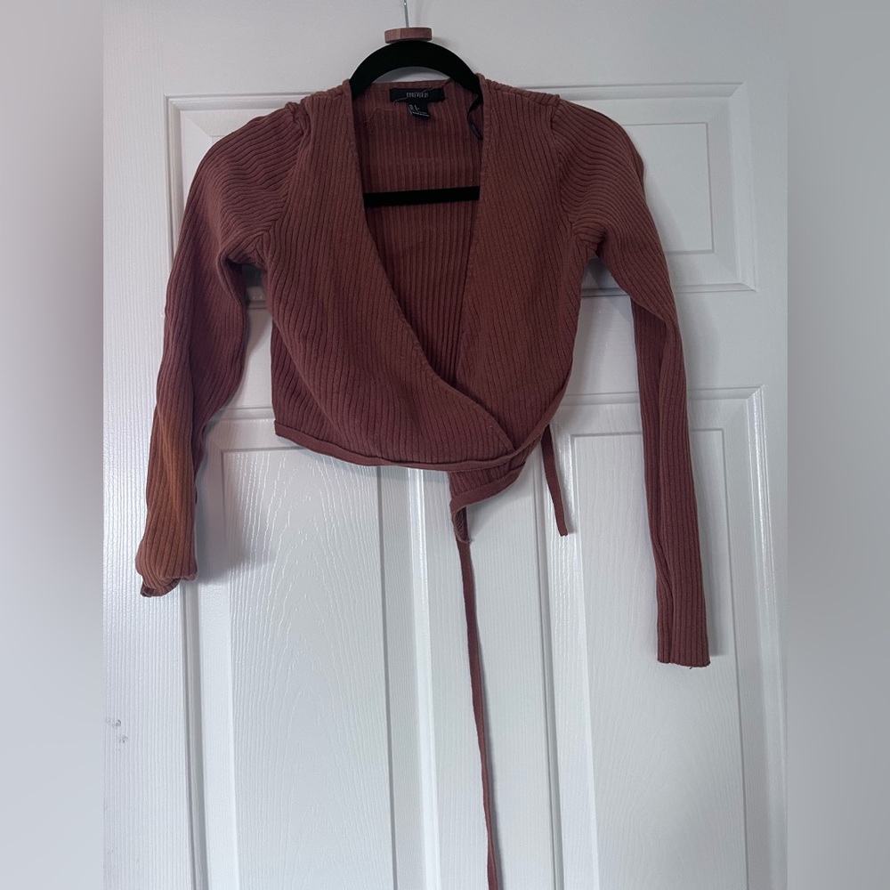 Forever 21 cropped long sleeve wrap top